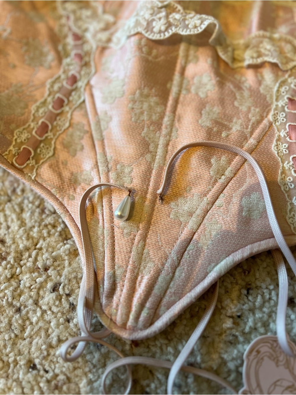Vintage-Inspired Off-Shoulder Lacemade Corset Top - Picture 7 of 8
